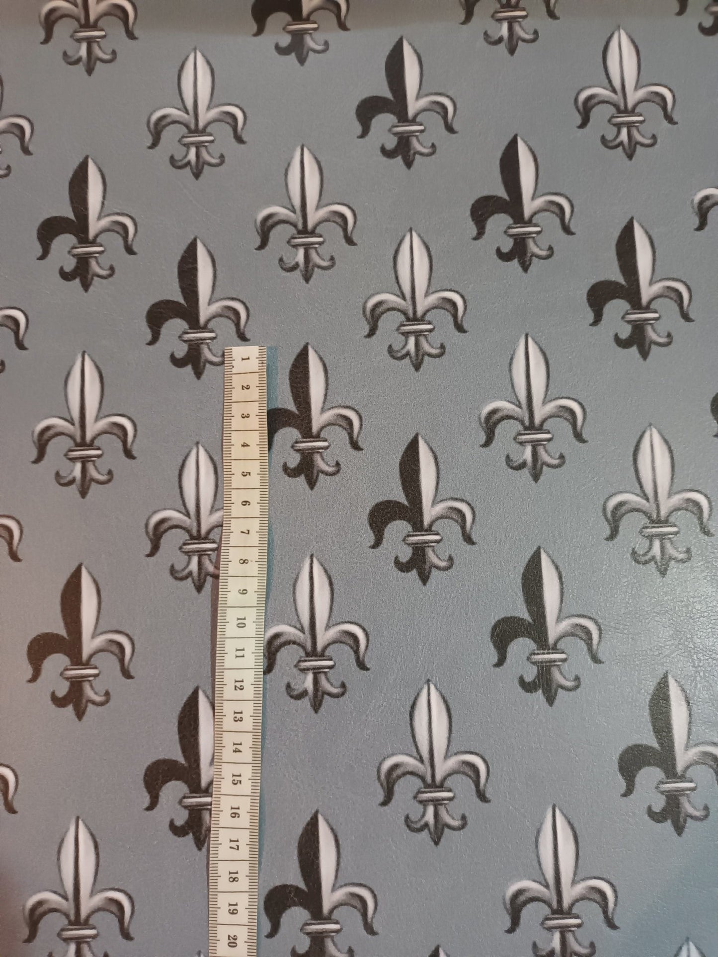 EP Fleur de Lis gris