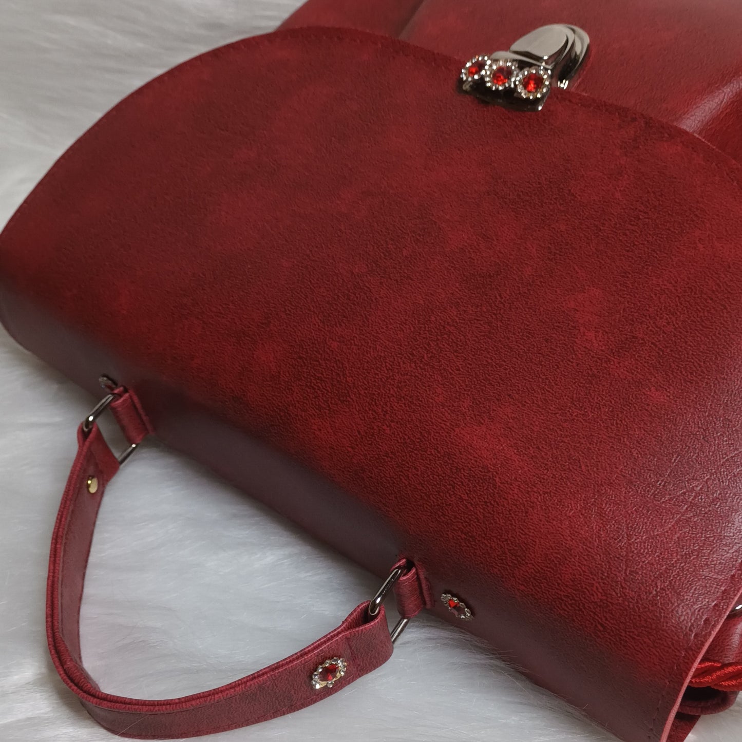 Cuir synthétique marbre rouge